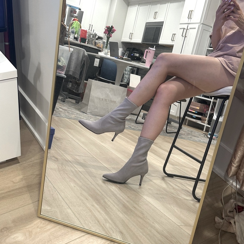 Stuart Weitzman Cling Gris Light Grey Taupe Suede Sock boots US 8 EU 38.5